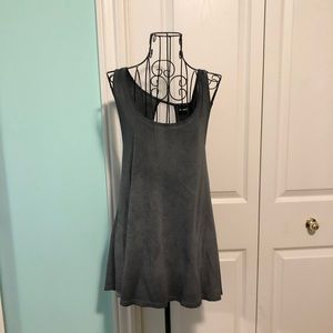 Wrapped tank with open back NWT